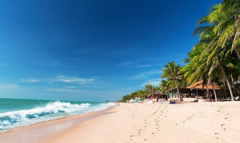 Mũi Né không chỉ là biển, đó là mê cung cát và ký ức Chăm Pa lấp lánh trong nắng