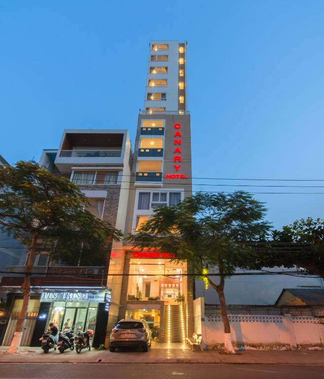 Review Canary Nha Trang Hotel, Điểm Dừng Chân Lý Tưởng Với Hồ Bơi Rooftop Chill, Phòng View Biển, Chỉ Cách Bãi Biển 3 Phút Đi Bộ