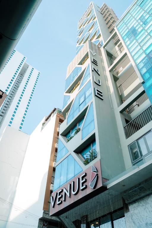 Venue Hotel Nha Trang Beach – Khách sạn sát biển lý tưởng cho du khách yêu nghỉ dưỡng và khám phá thành phố biển