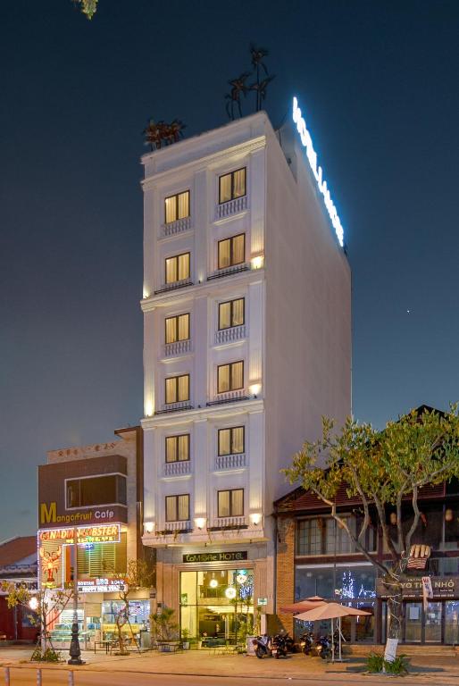 Lamore Hotel Đà Nẵng, nơi lưu trú yên bình gần biển Bắc Mỹ An