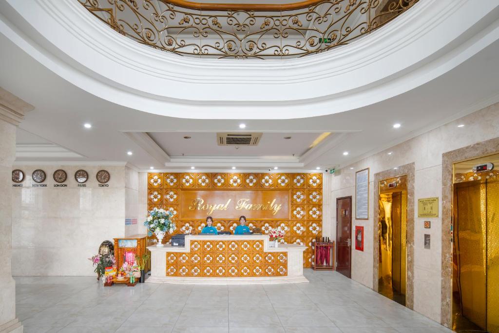 Royal Family Hotel Đà Nẵng, khách sạn giá rẻ, vị trí trung tâm, dịch vụ chu đáo