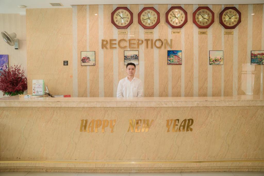 Nhat Linh Hotel & Suites Đà Nẵng, khách sạn giá rẻ gần biển Mỹ Khê thơ mộng
