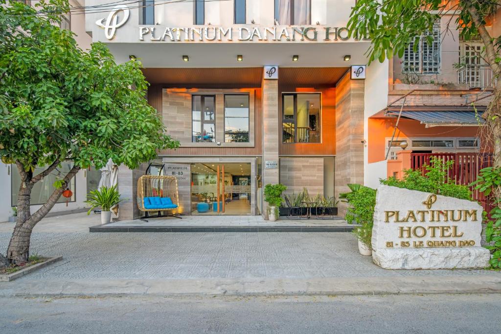 Platinum Danang Hotel, khách sạn nghỉ dưỡng giá rẻ cho du lịch tự túc Đà Nẵng