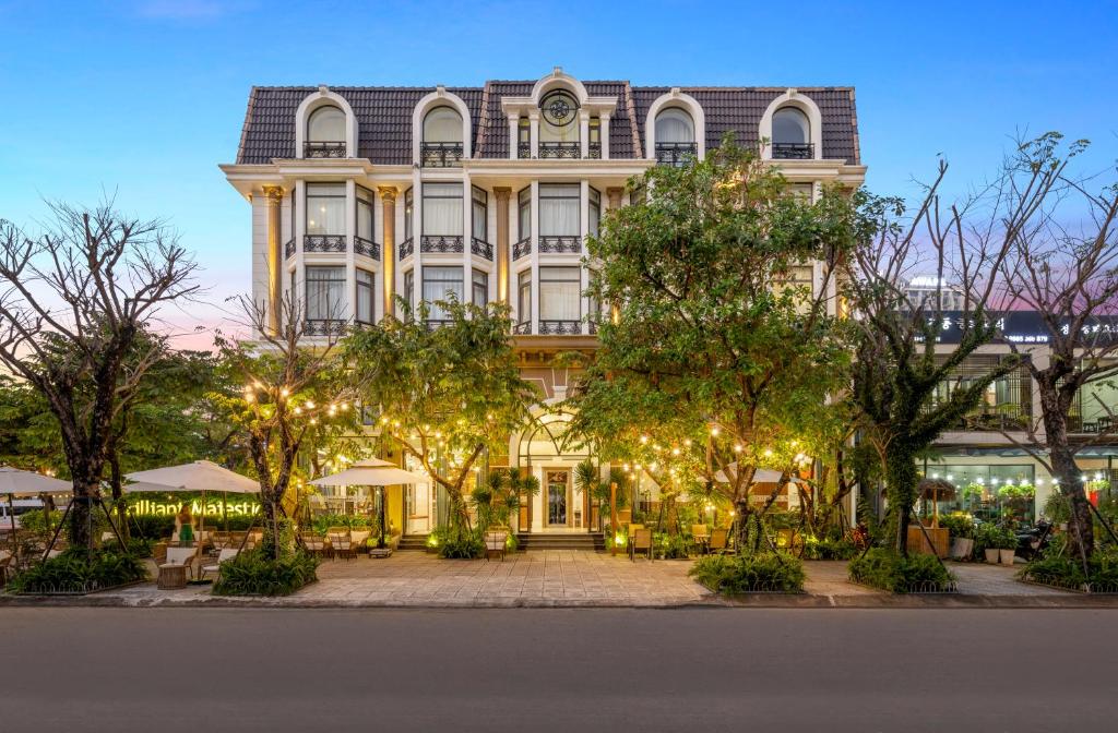 Brilliant Majestic Hotel, khách sạn sang trọng với không gian thoáng mát và yên bình