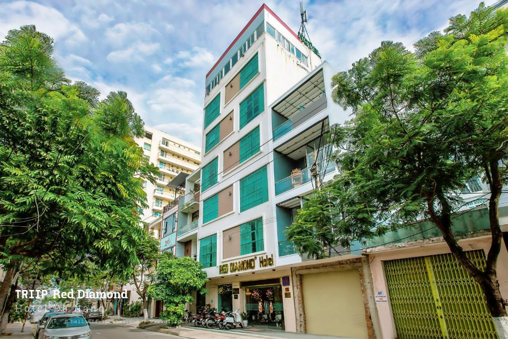 Red Diamond Hotel Đà Nẵng, khách sạn bình dân với vị trí thuận tiện di chuyển khắp thành phố