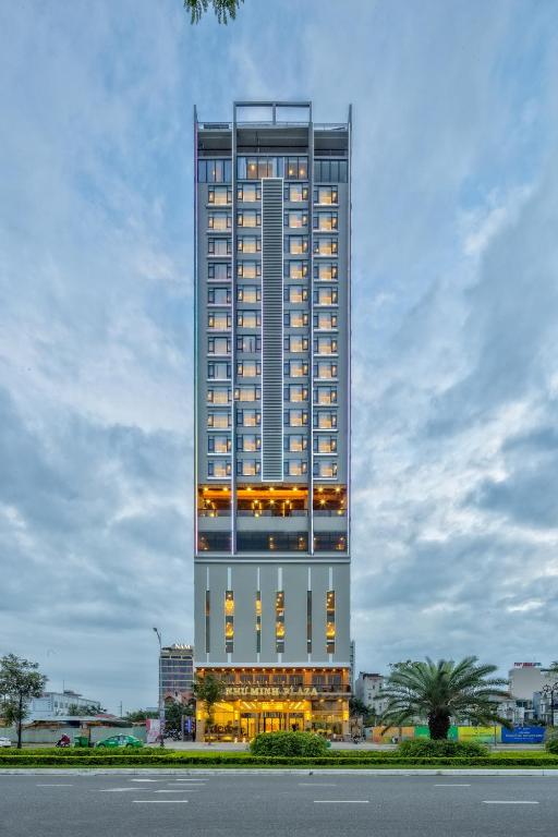 Nhu Minh Plaza Hotel, khách sạn sang trọng ngay trung tâm thành phố biển