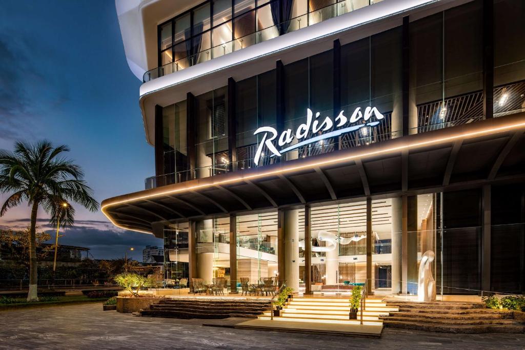 Radisson Hotel Đà Nẵng, khách sạn nghỉ dưỡng sang trọng ngay trung tâm thành phố biển