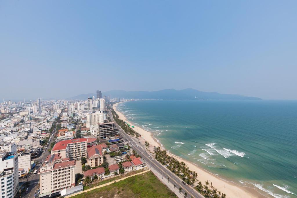 Căn hộ boutique sang trọng Đà Nẵng, sát biển Mỹ Khê và gần Cầu khóa Tình yêu