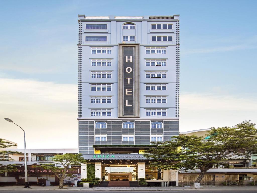IBIZA Riverfront Da Nang Hotel, khách sạn sang trọng mang phong cách boutique tinh tế