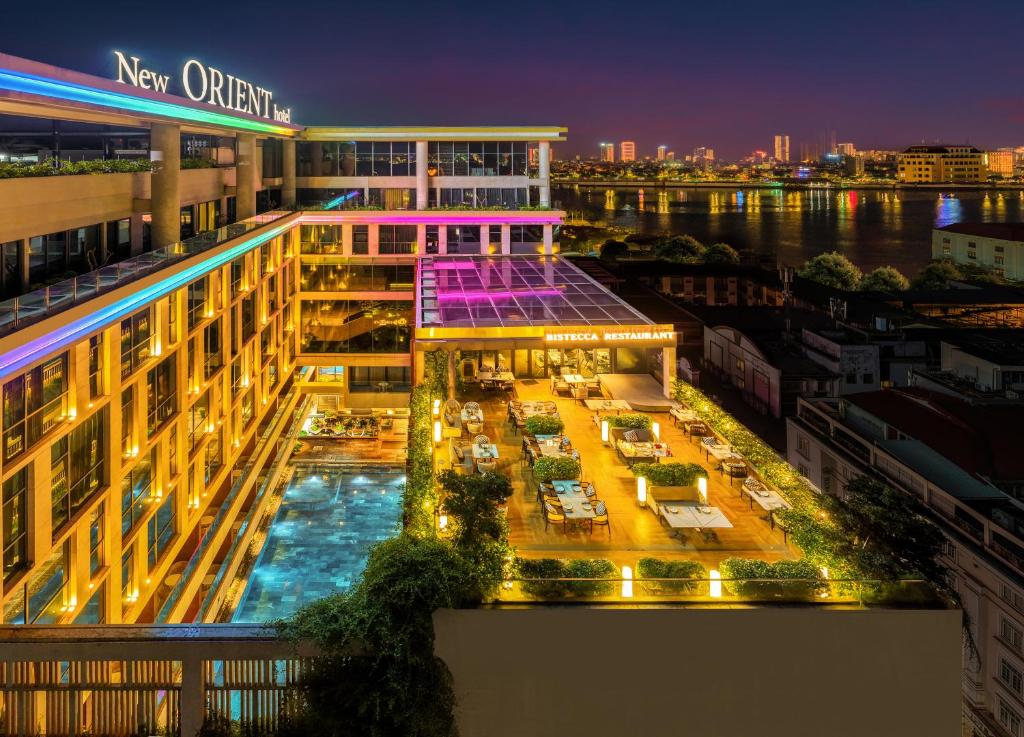 New Orient Hotel Đà Nẵng, khách sạn cao cấp với phòng nghỉ tiện nghi và sang trọng