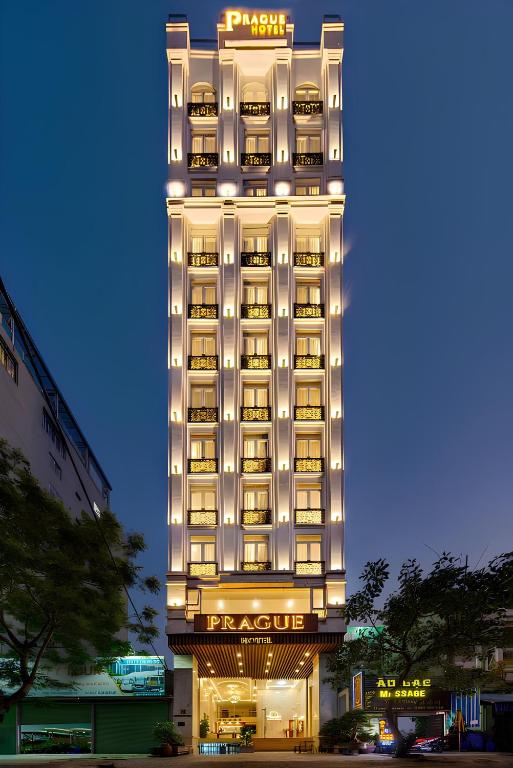 Prague Da Nang Beach Hotel, Đà Nẵng, Nghỉ dưỡng 4 sao sát biển Mỹ Khê