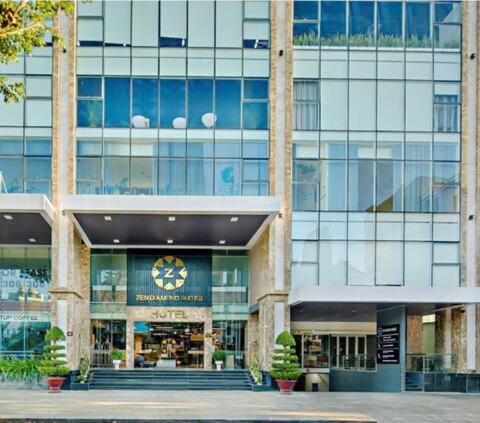 Riverside Suites Đà Nẵng, khách sạn nổi bật ngay trung tâm thành phố biển Đà Nẵng