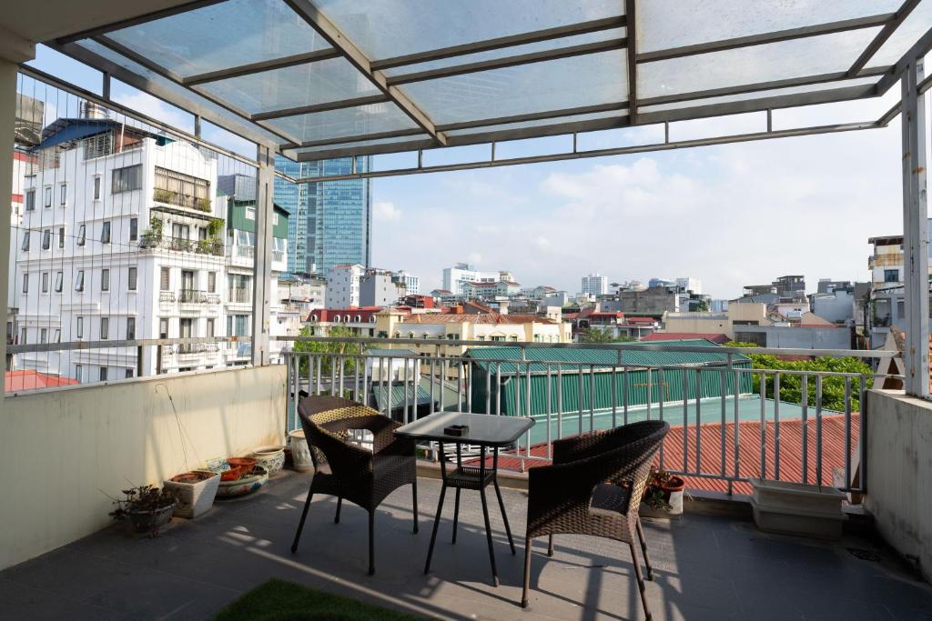 NINE HOUSING 60 Linh Lang, homestay tiện nghi gần Văn Miếu – Quốc Tử Giám và Hồ Tây