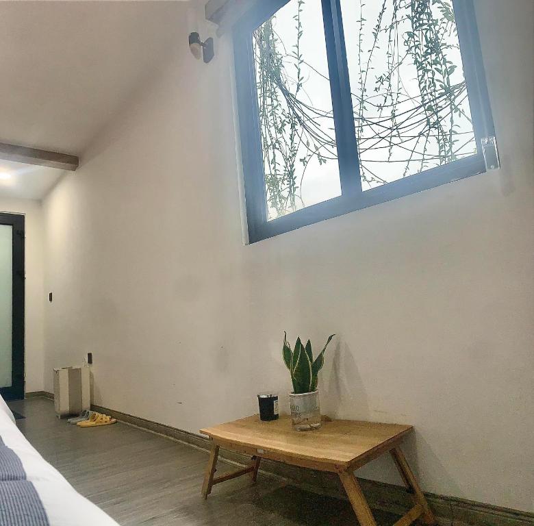 Natural Light STU 402, căn hộ cao cấp gần Hoàng thành Thăng Long và phố cổ Hà Nội