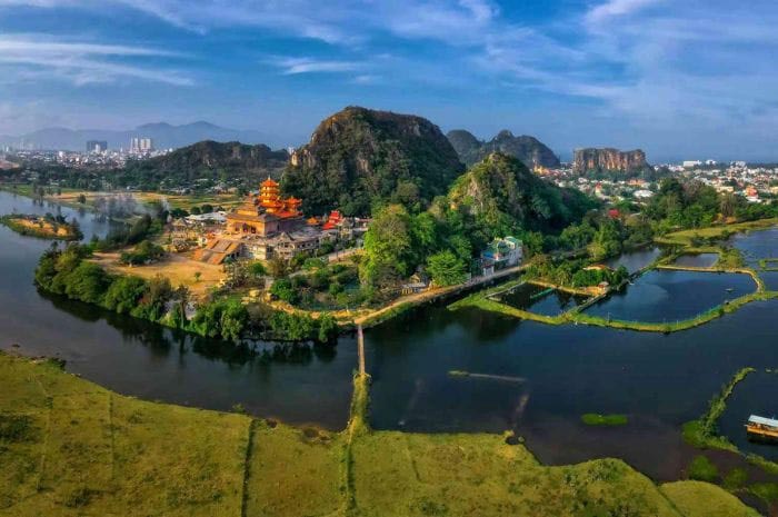 Tour Đà Nẵng Tết Dương lịch, Bà Nà Hills, Bán đảo Sơn Trà, Hội An từ Sài Gòn, hành trình kỳ quan đầu năm